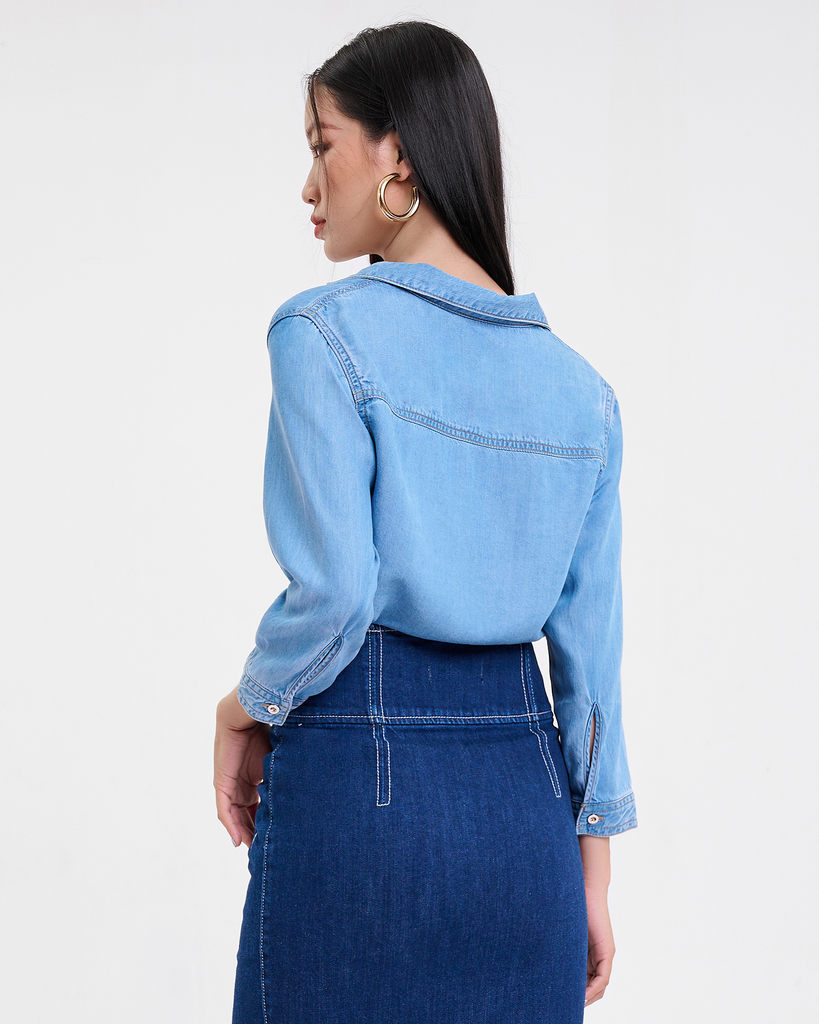 Áo Sơ Mi Tencel Nữ Màu Xanh Baby Dáng Rộng. Baby Blue Tencel Classic Shirt - 121WD2034F2