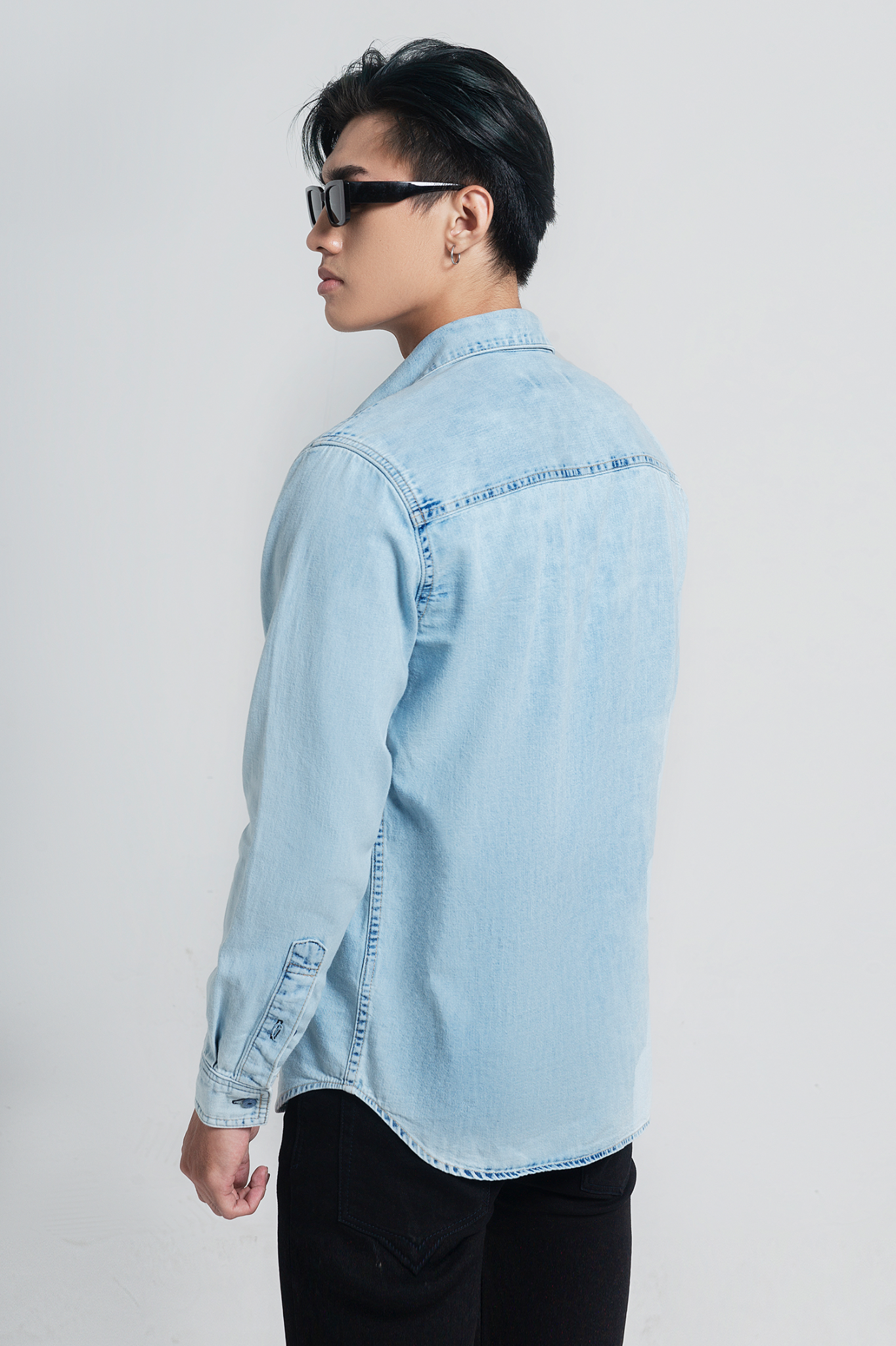 Áo Sơ Mi Denim Dáng Suông Vừa. Slim Bleached Denim Shirt - 121MD4034F5910