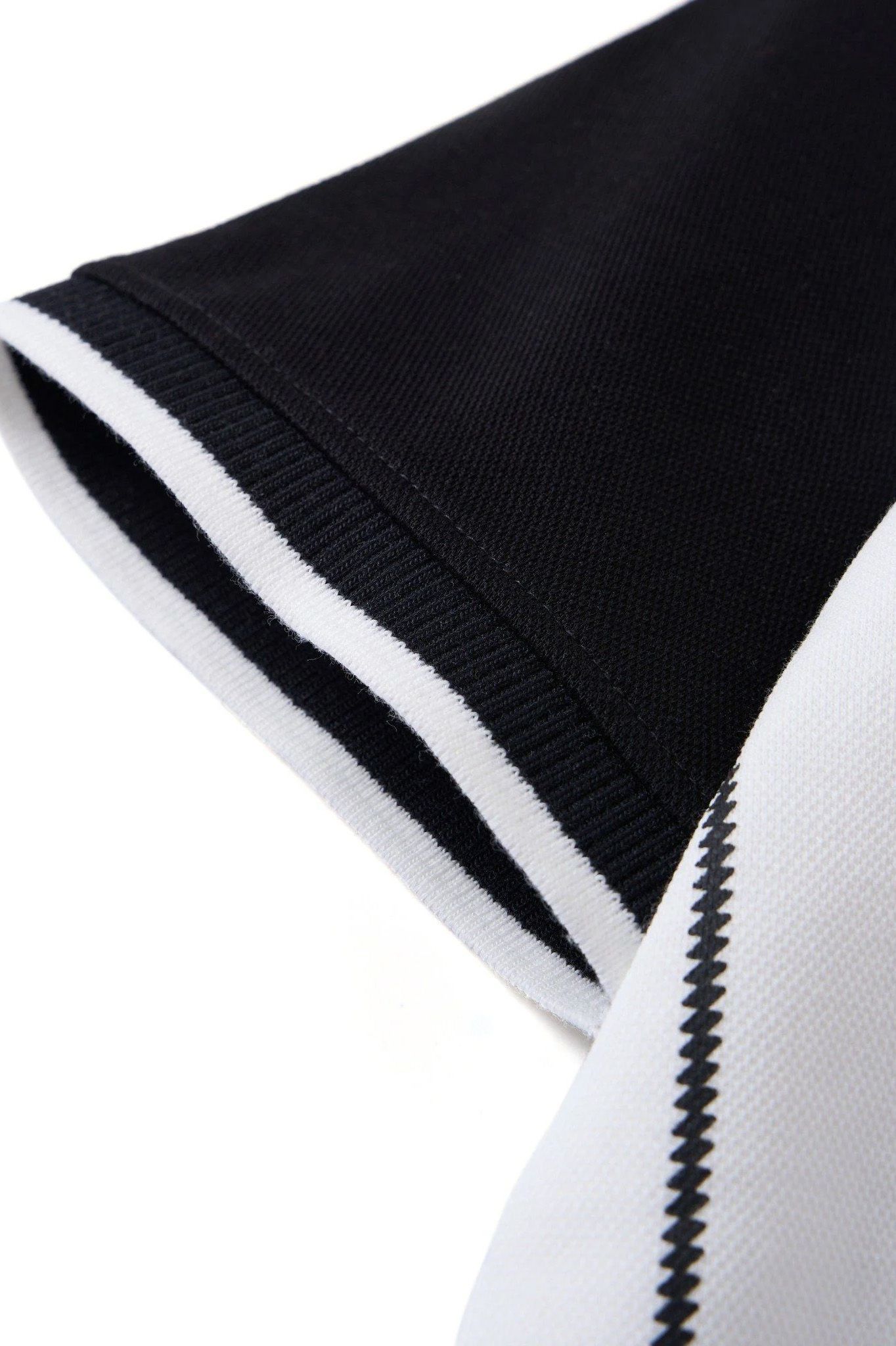 Áo Polo Nam Phối Hoạ Tiết Kẻ Sọc Dọc Tay Áo Raglan Form Regular Màu Trắng Đen - 224MN3025F1