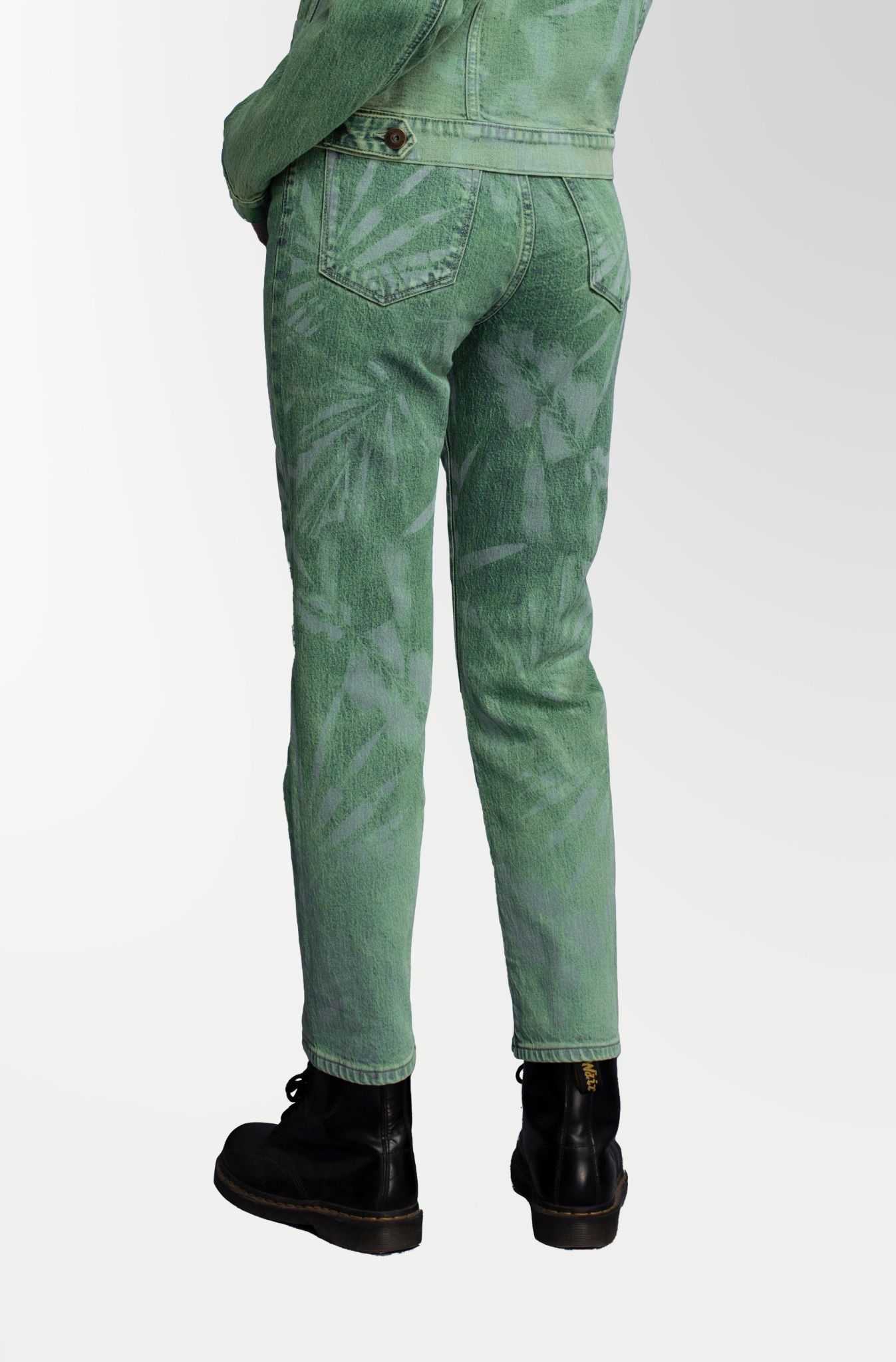 Quần Jeans Nữ Dáng Suông Nhuộm Xanh Laser Hoa Lá. Women's Wide-Leg Denim Jeans in Laser-Printed Leaf Green - 122WD1083A2
