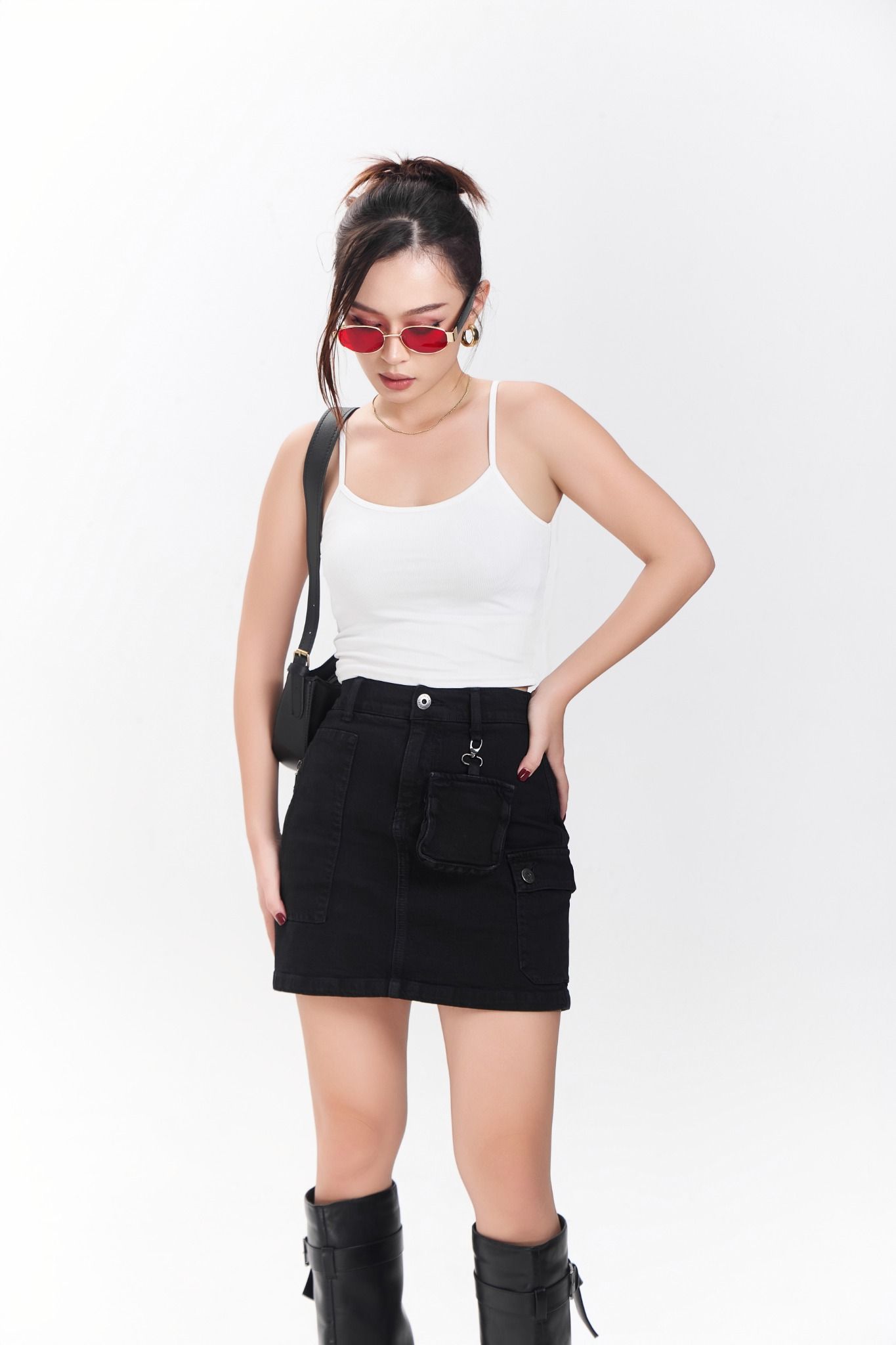 Chân Váy Nữ Màu Đen Phong Cách Y2K . Y2K Black Women's Skirt - 124WD1111F5