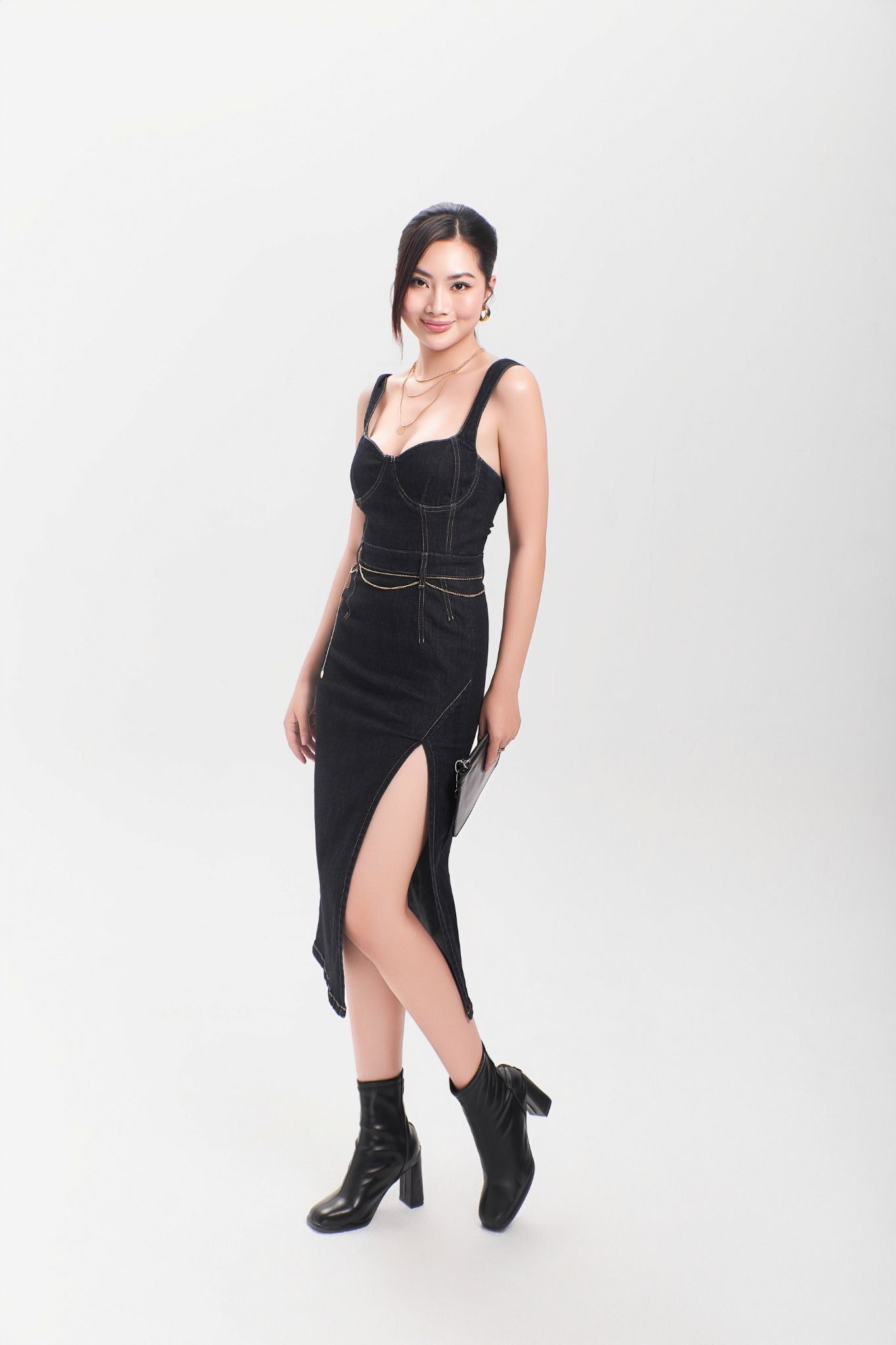 Đầm Nữ Dáng Ôm Cúp Ngực, Xẻ Tà. Women's Denim Dress, Slim Fit, Low-cut - 223WD2127F3990
