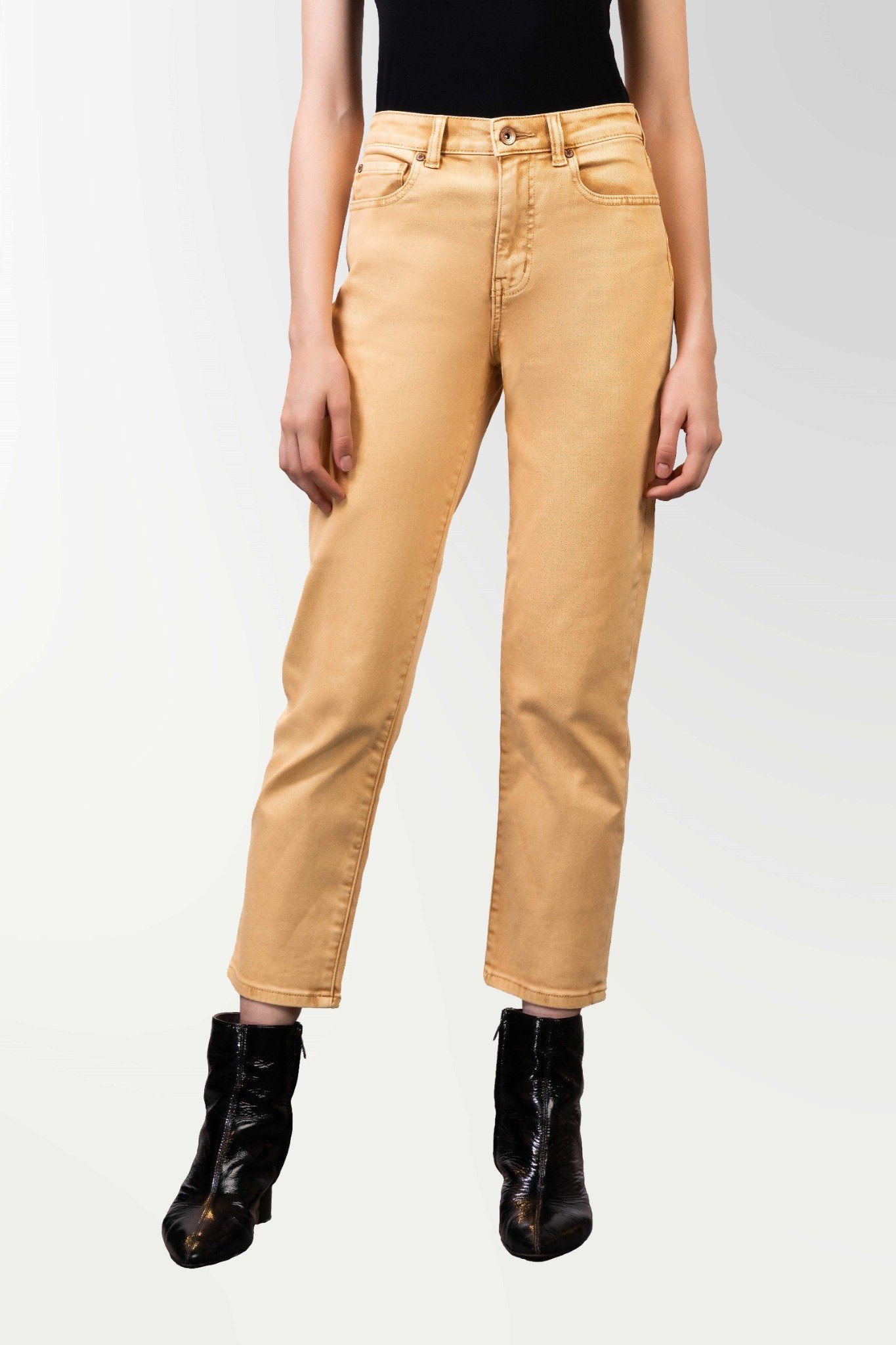 Quần Jeans Nữ Dáng Straight Màu Vàng Cát. Sand Yellow Straight Women's Jeans - 222WN1083F3