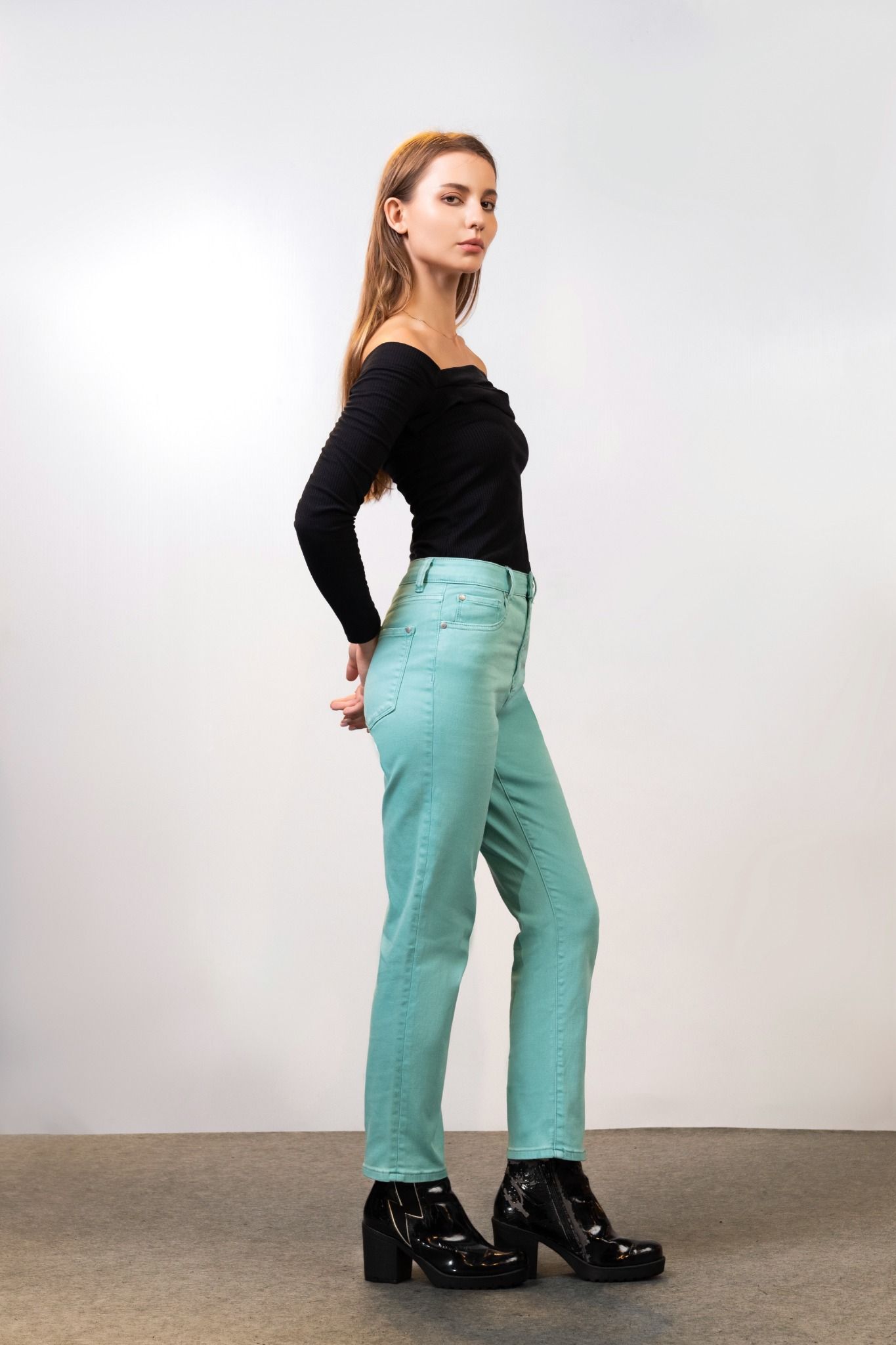 Quần Jeans Nữ Dáng Straight Màu Xanh Mint. Mint Green Straight Women's Jeans - 123WN1083F1