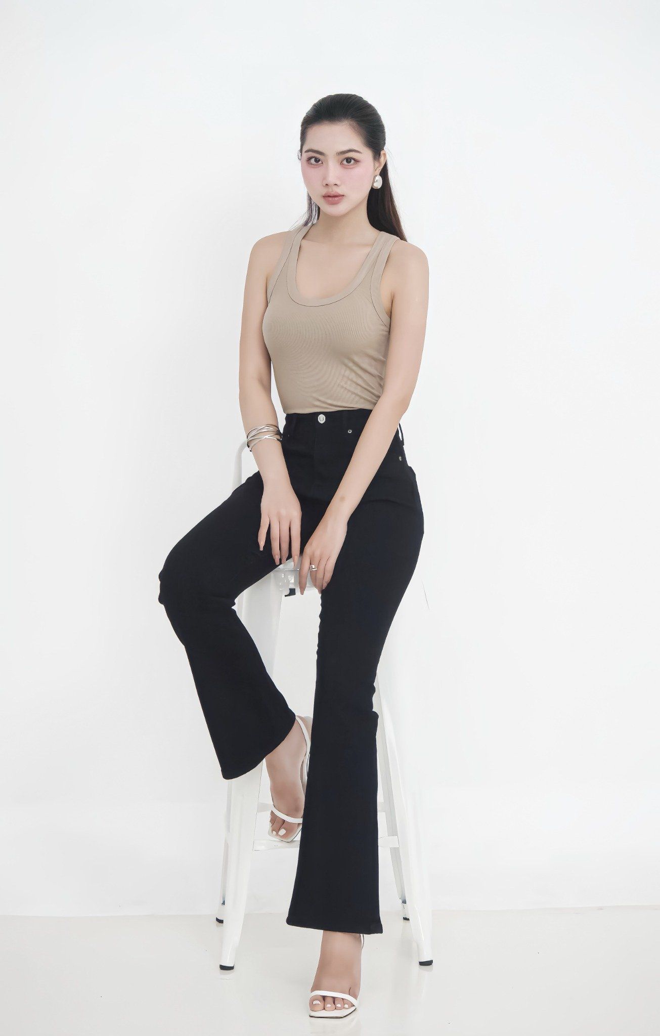Quần jean nữ dáng loe V-SIXTYFOUR bền màu, chất jean cao cấp