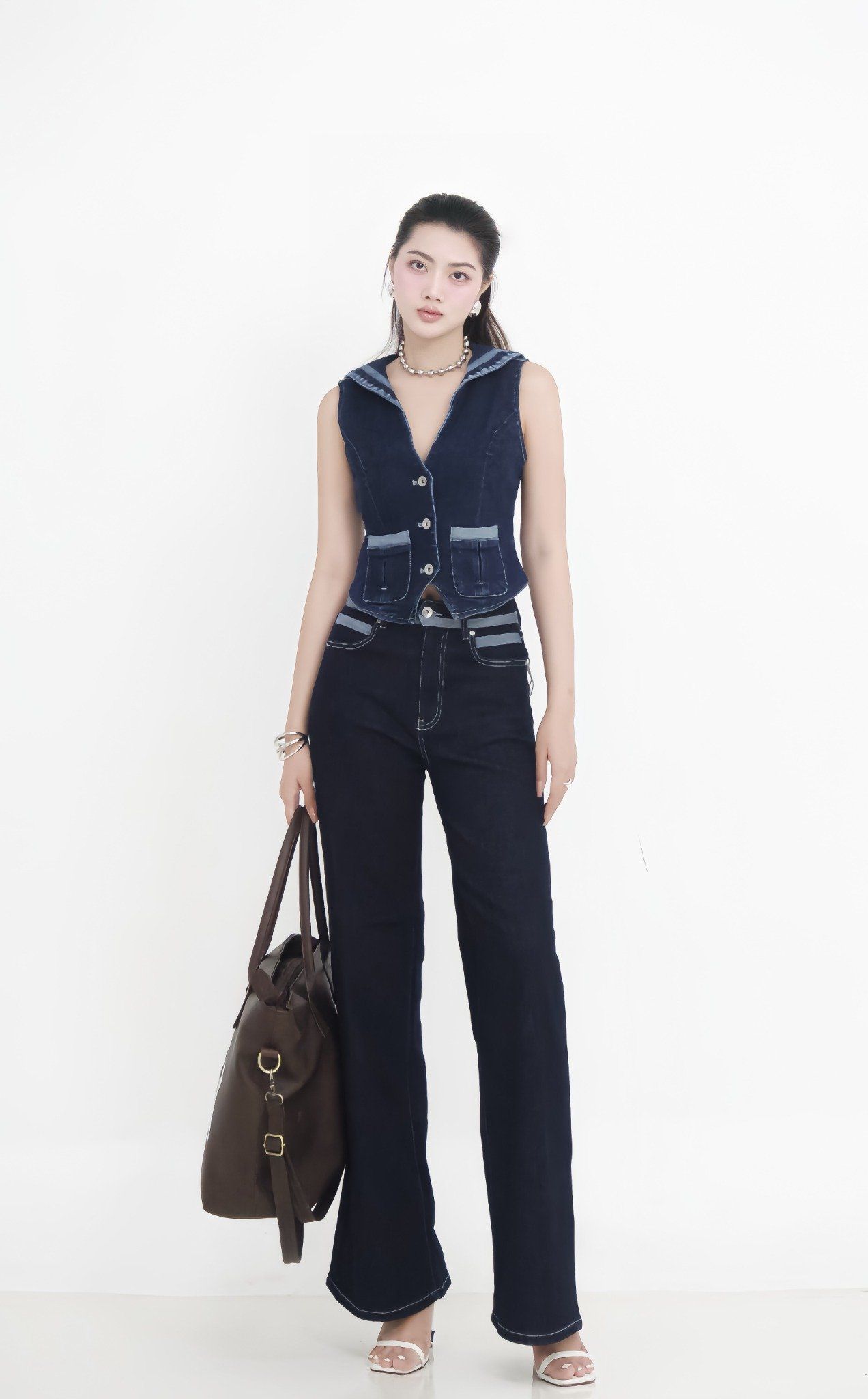 Quần Jeans Nữ Ống Rộng Có Cạp Sọc Tương Phản Màu Xanh Đậm - Wide-Leg Women's Jeans with Contrast Stripe Waistband - 224WD1085F1970