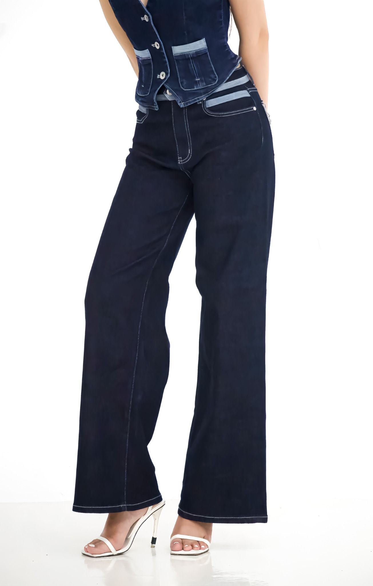 Quần Jeans Nữ Ống Rộng Có Cạp Sọc Tương Phản Màu Xanh Đậm - Wide-Leg Women's Jeans with Contrast Stripe Waistband - 224WD1085F1970