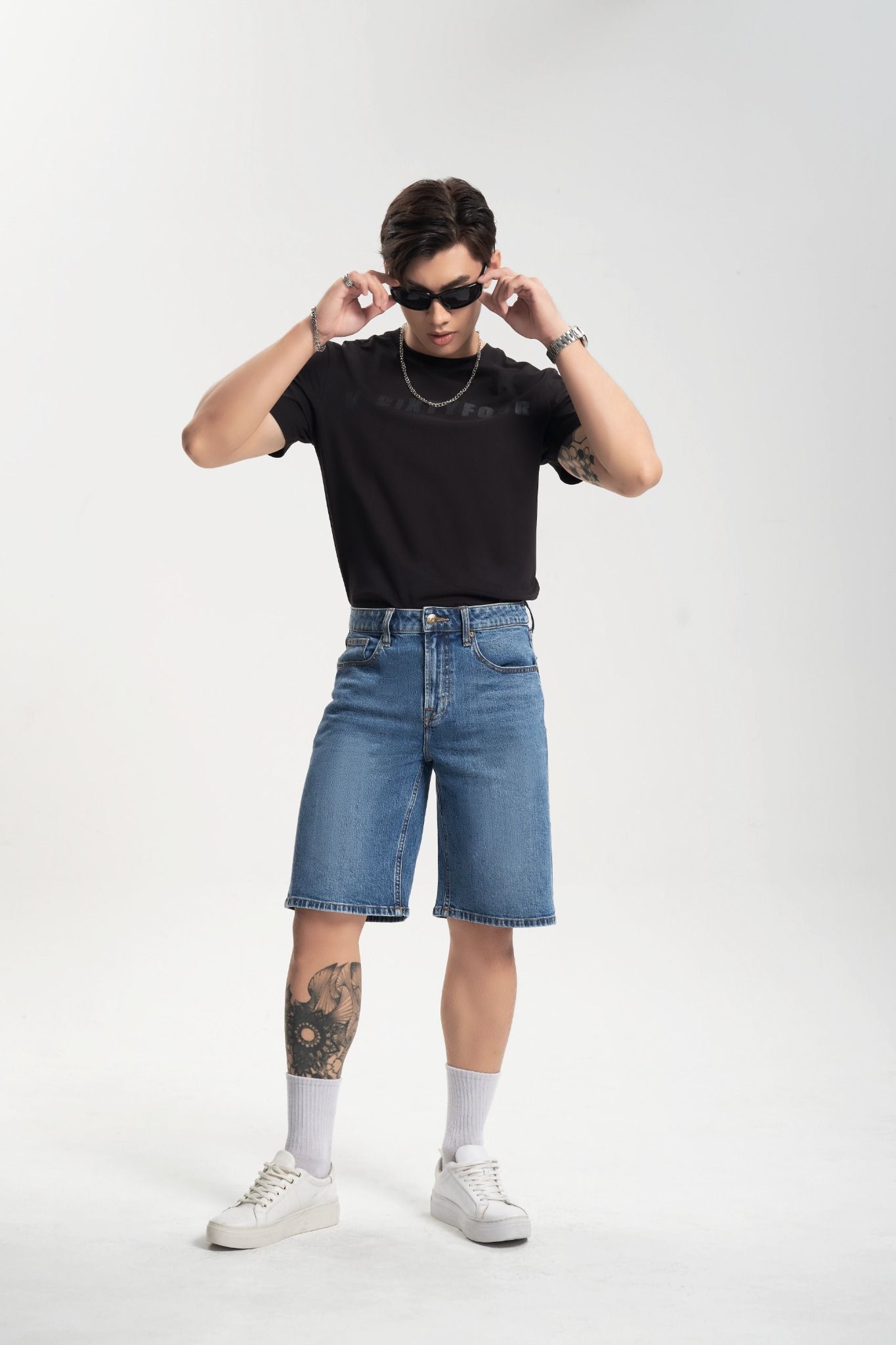 Quần Shorts Jeans Nam Dáng Rộng Màu Xanh Sáng. Light Blue Men's Jeans Shorts - 123MD4103B1