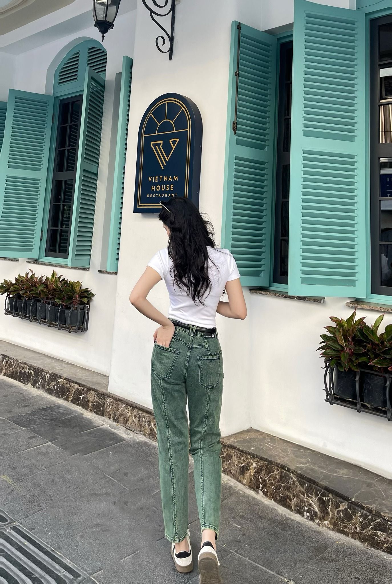 Quần Dài Dáng Baggy Rã Thân Trước Màu Xanh Rêu. Moss Green Baggy Pants with Striped Front - 123WD1089F1370