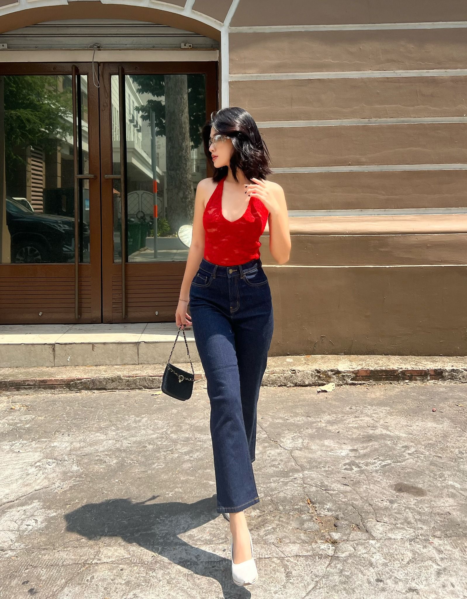 Quần Jeans Lửng Dáng Suông Phối Chỉ Caramel. Caramel Thread Ankle Straight Jeans - 222WD2093B1