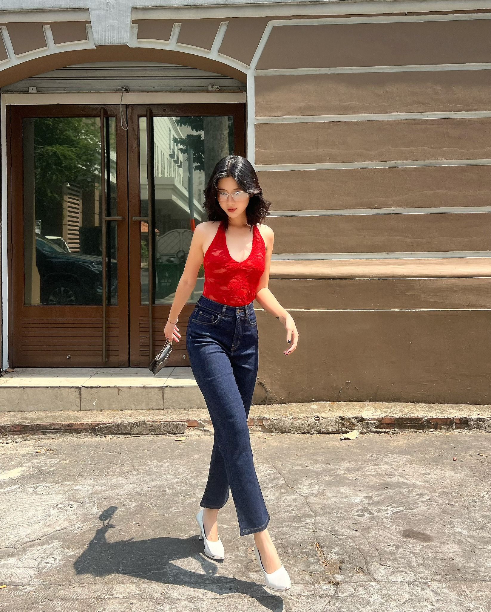 Quần Jeans Lửng Dáng Suông Phối Chỉ Caramel. Caramel Thread Ankle Straight Jeans - 222WD2093B1