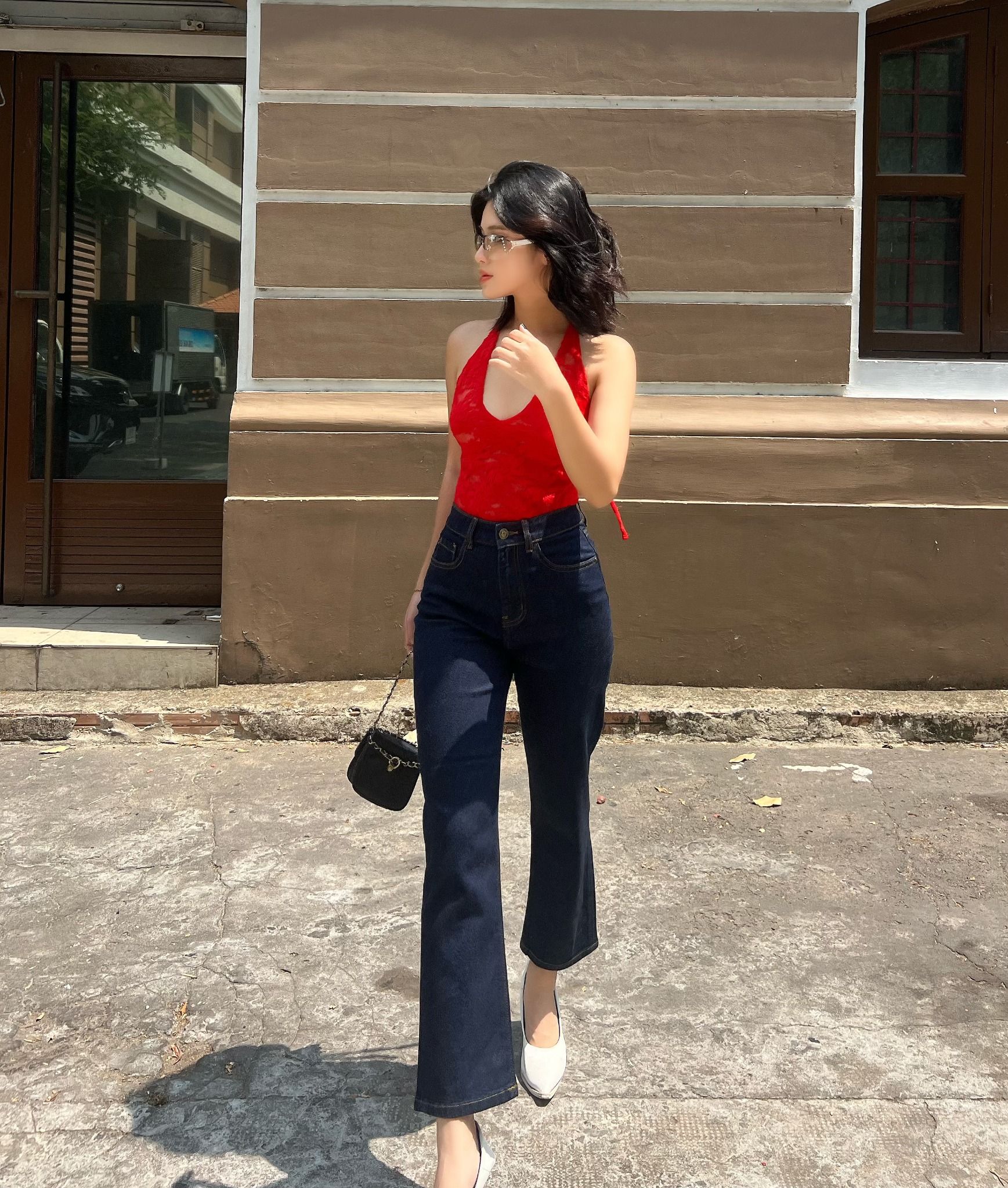 Quần Jeans Lửng Dáng Suông Phối Chỉ Caramel. Caramel Thread Ankle Straight Jeans - 222WD2093B1