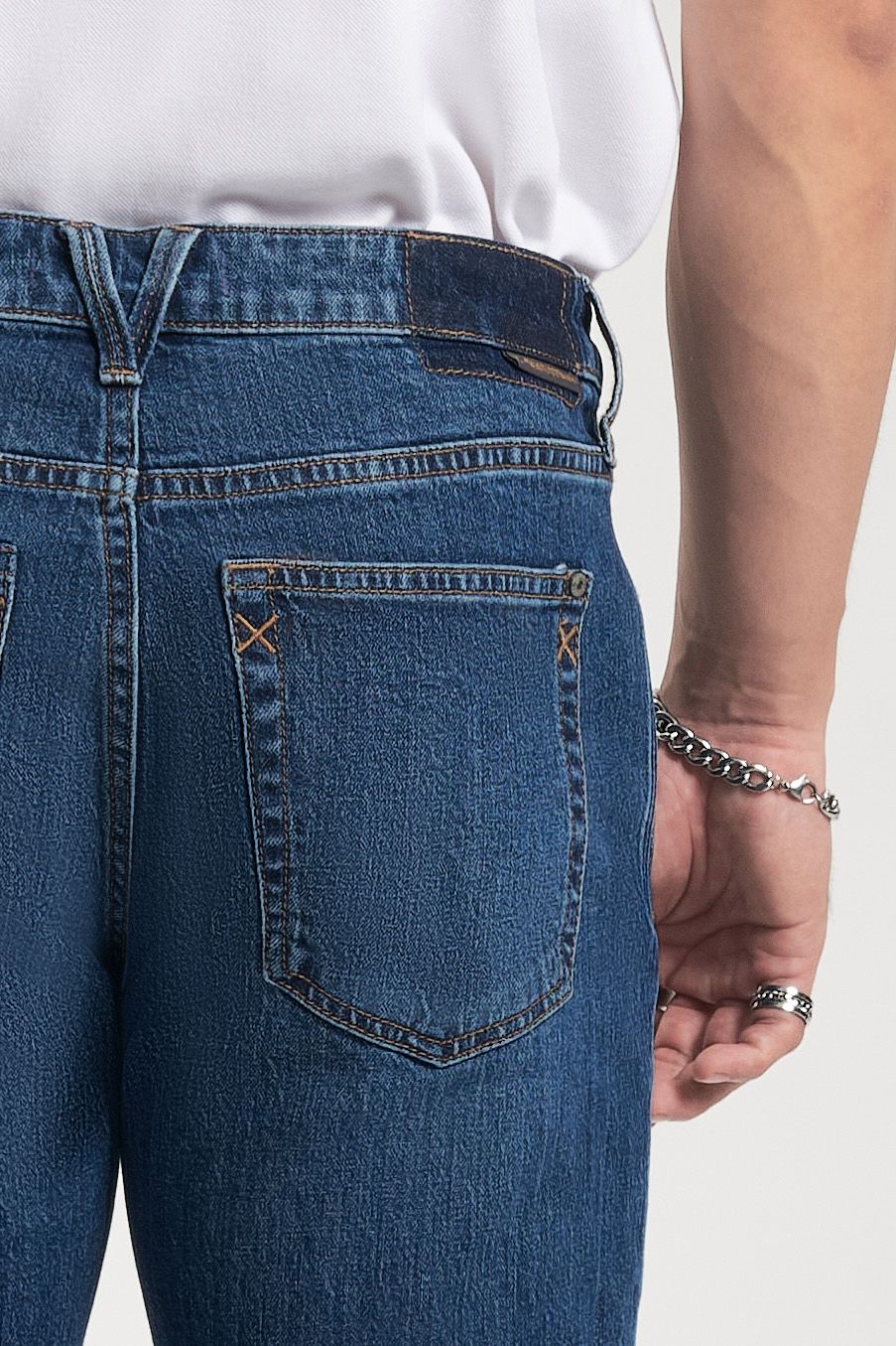 Quần Jeans Nam Dáng SlimFit Màu Med Blue. Men's SlimFit Jeans in Med Blue - 123MD3082B1950