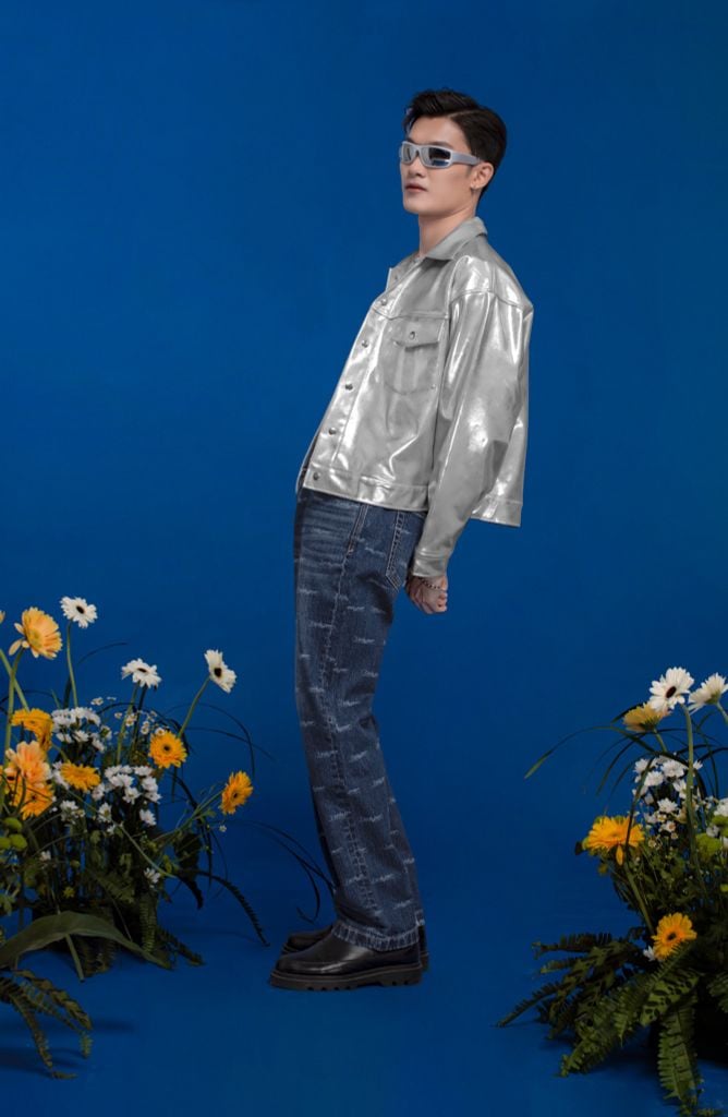 Quần Jeans Nam Ống Suông Dáng Relax Laser Họa Tiết V-SIXTYFOUR. Laser-Patterned Flare Men's Jeans V-SIXTYFOUR - 222MD3080F2