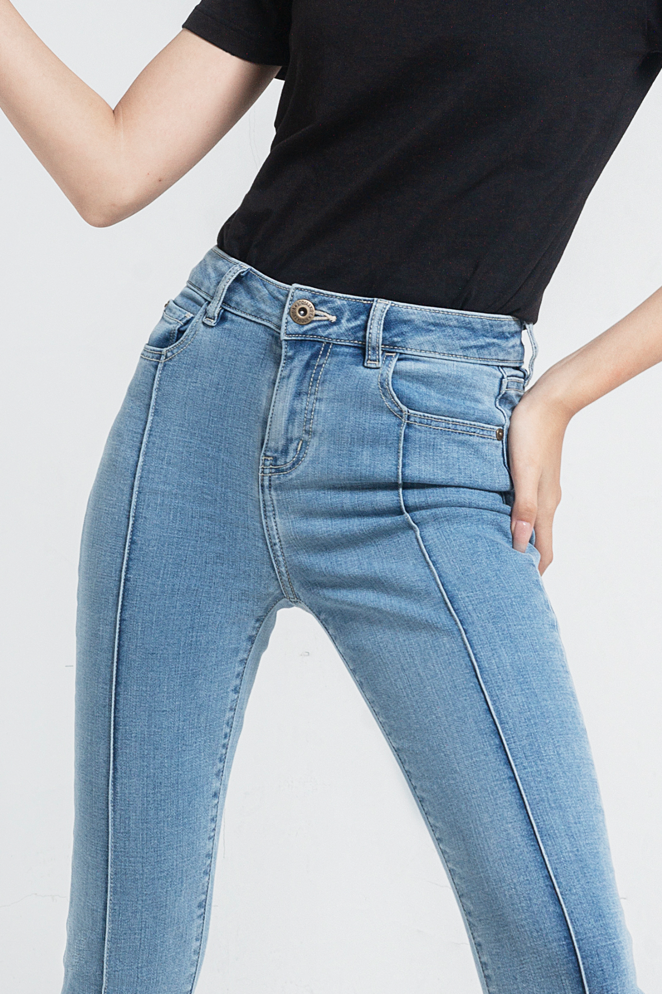 Quần Jeans Nữ Sóng Gân Dáng Ôm Phiên Bản 1. Front Seam Detail Skinny Jeans (1st Version) - 121WD2081F5930