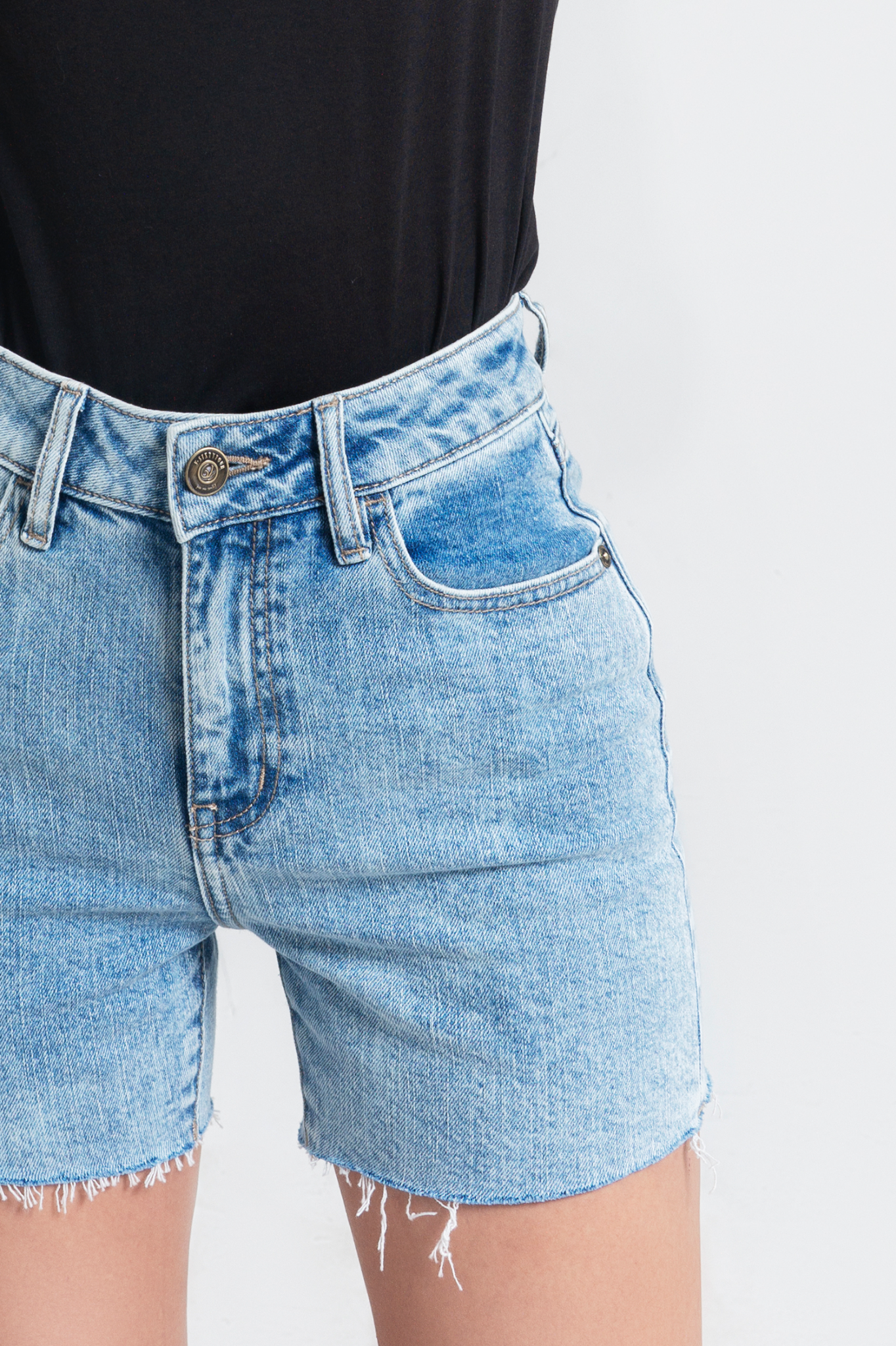Quần Short Jeans Nữ Dáng Suông. Straight Denim Short - 121WD2102B1
