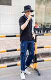 Quần Jeans Nam Túi Hộp Dáng Suông Màu Xanh Đại Dương. Ocean Blue Cargo Denim Pants - 222MD3083F1970