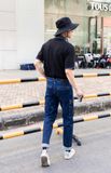 Quần Jeans Nam Túi Hộp Dáng Suông Màu Xanh Đại Dương. Ocean Blue Cargo Denim Pants - 222MD3083F1970