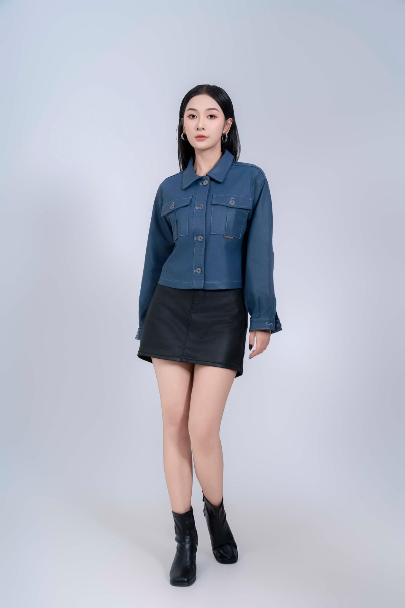 Áo Khoác Nữ Phủ Màu Med Blue Giả Da - Women's Med Blue Faux Leather Jacket - 224WD2044F1950