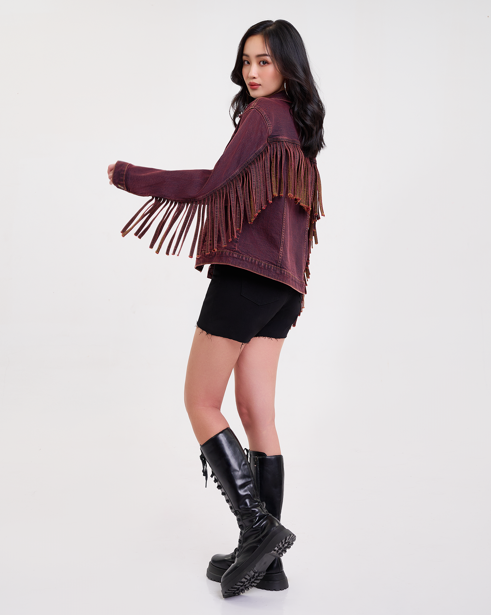 Áo Khoác Denim Nữ Dáng Rộng Tua Rua. Mulberry Washed Denim Jacket With Fringed - 122WD1044A5