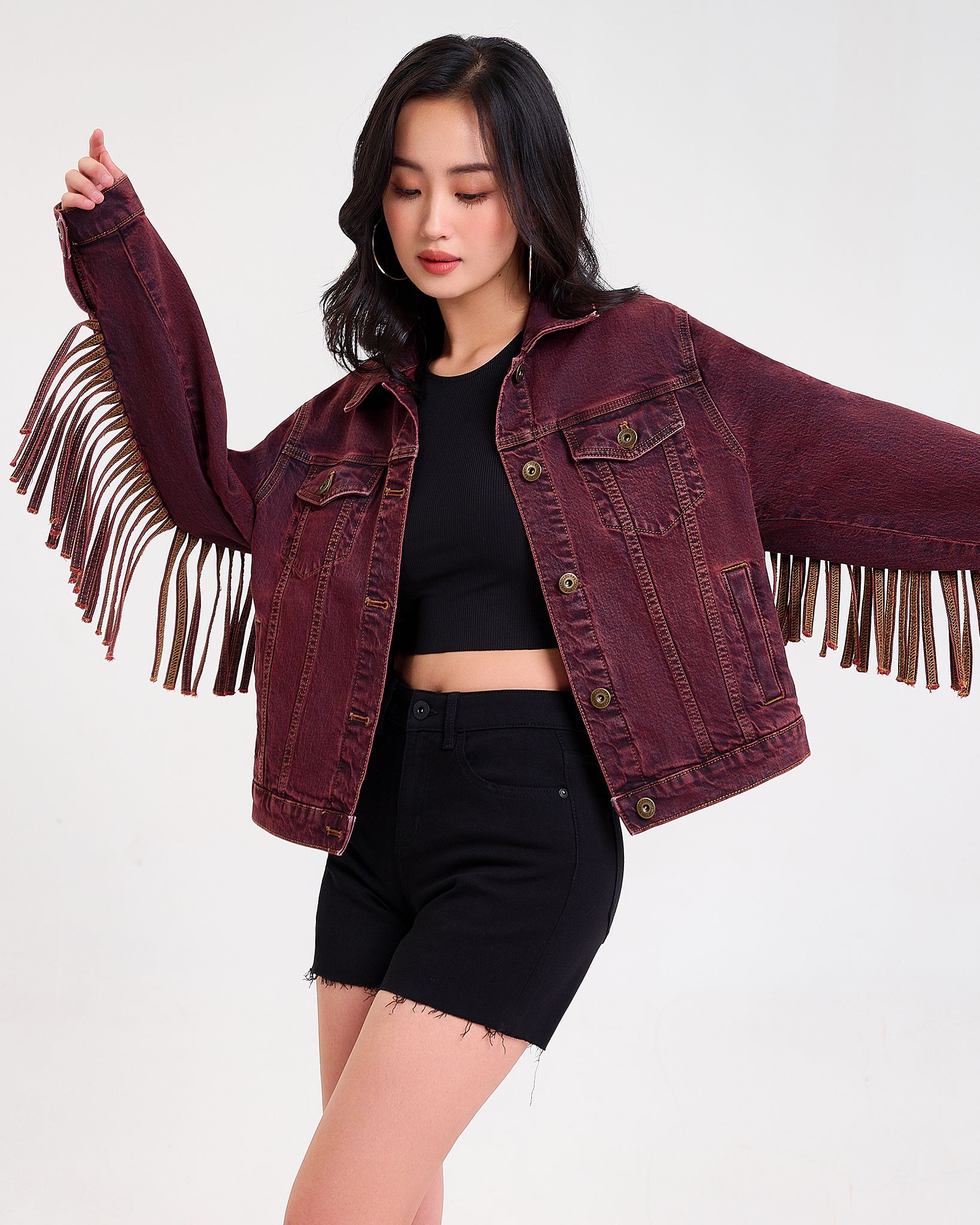 Áo Khoác Denim Nữ Dáng Rộng Tua Rua. Mulberry Washed Denim Jacket With Fringed - 122WD1044A5