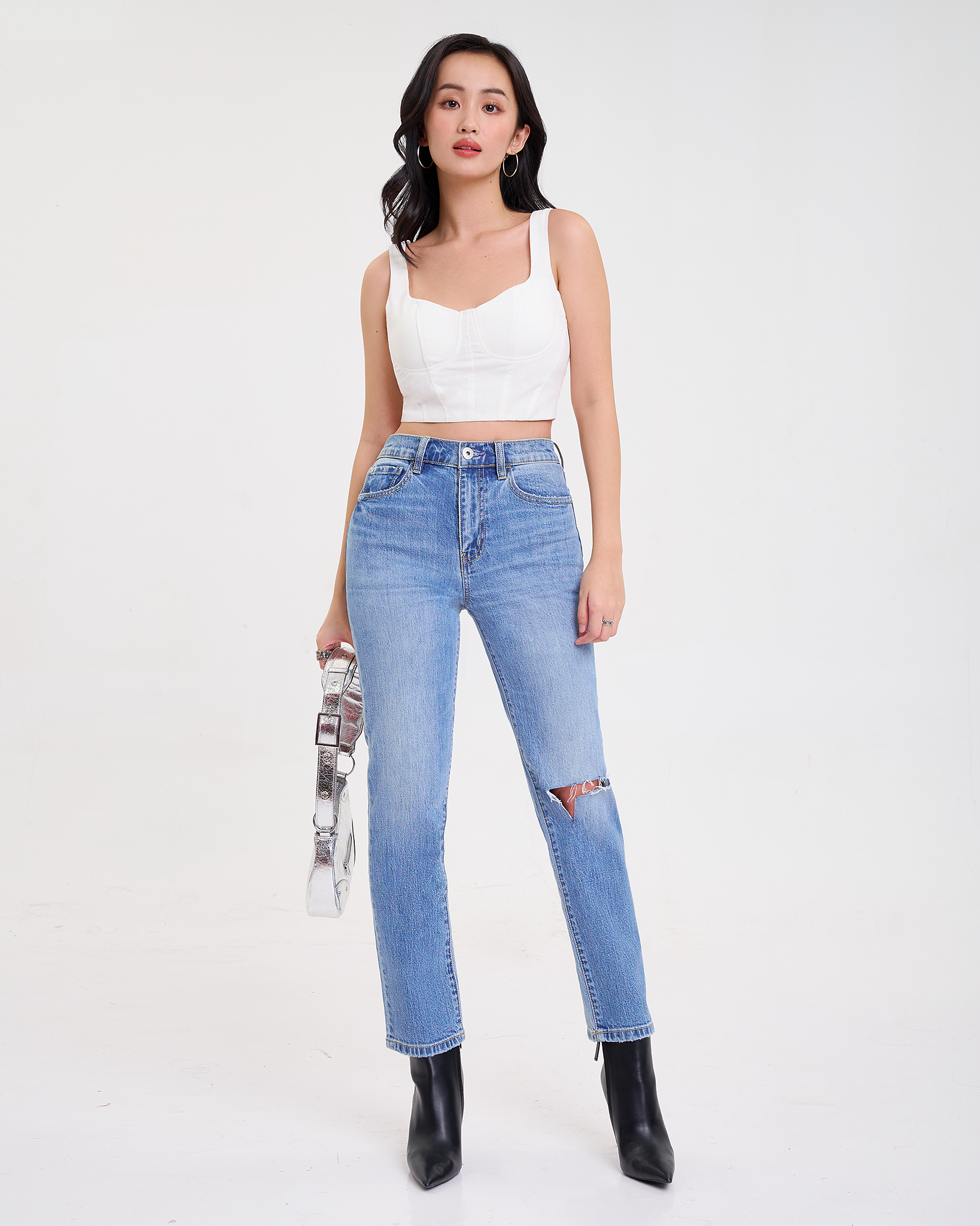 Quần Jeans Nữ Rách Gối. One Side Ripped Straight Jeans - 122WD1083F9