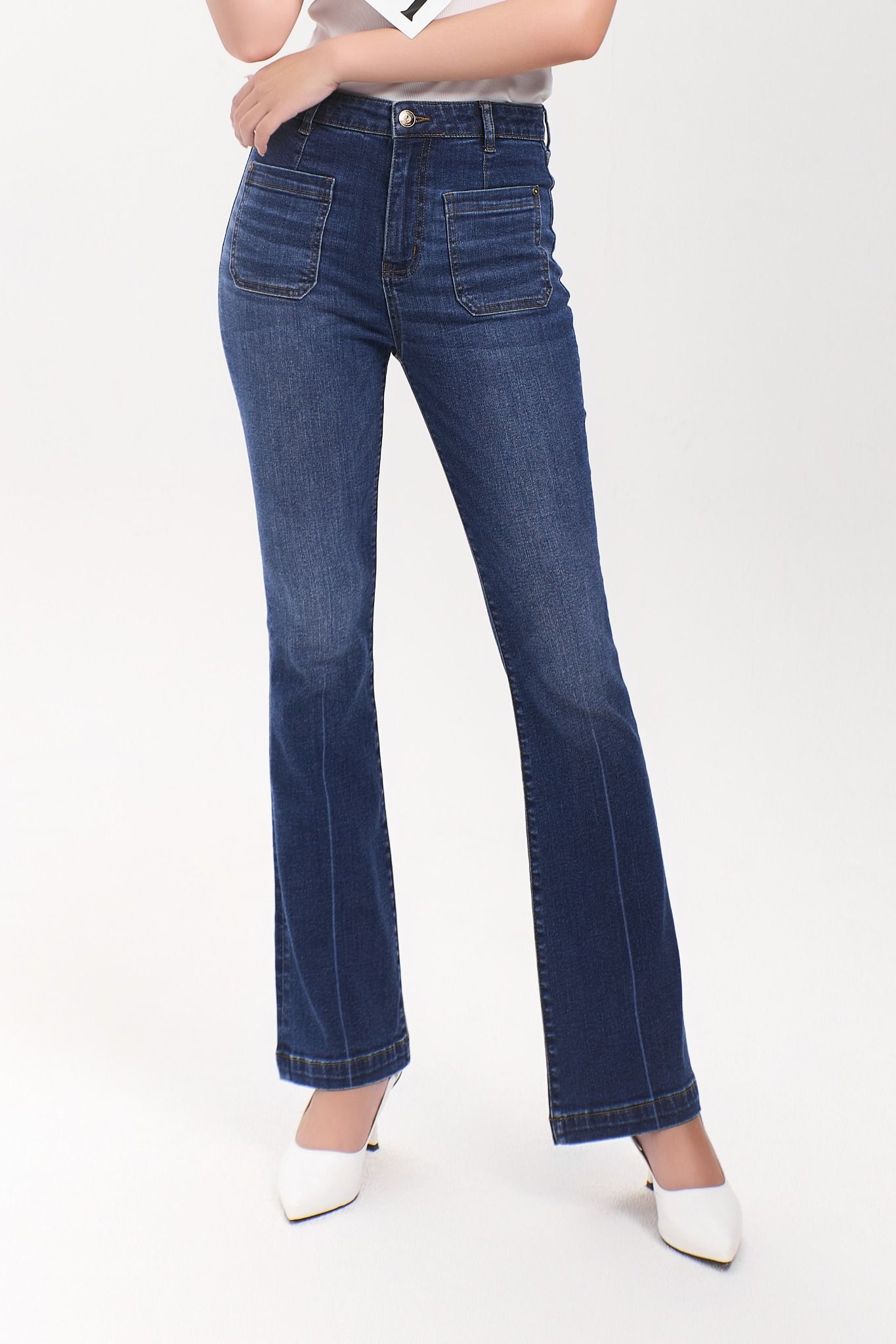 Quần Dài Nữ Dáng Loe Màu Light Blue  - Light Blue Flared Women's Jeans - 124WD2084B1