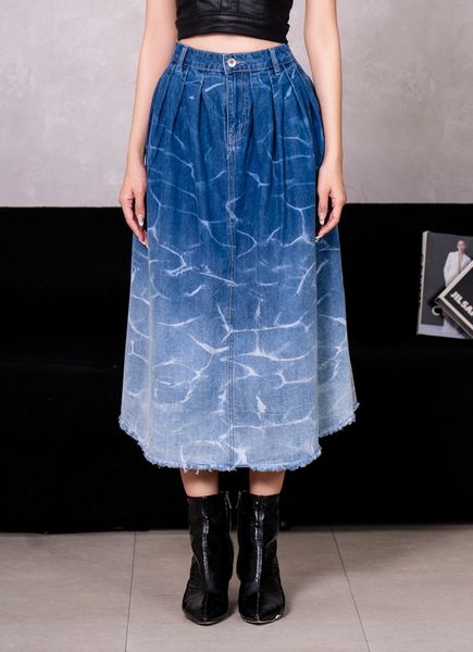 Váy Denim Dáng Xòe Midi Xếp Ly Laser Họa Tiết Nước. Laser Pleated Midi Flared Denim Skirt with Water Pattern - 223WD2115F1930