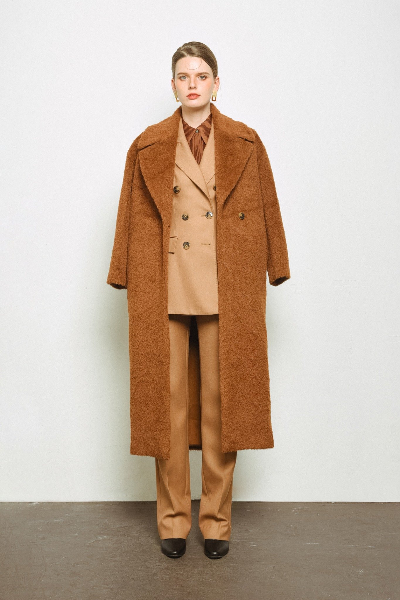  LIAM HANDMADE ALPACA OVERSIZE COAT 