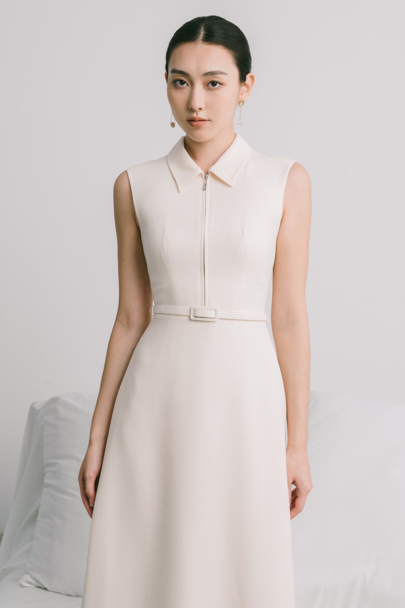 Đầm Suông Không Tay Nữ White Ant SOPHIA MIDI DRESS 120400246.002