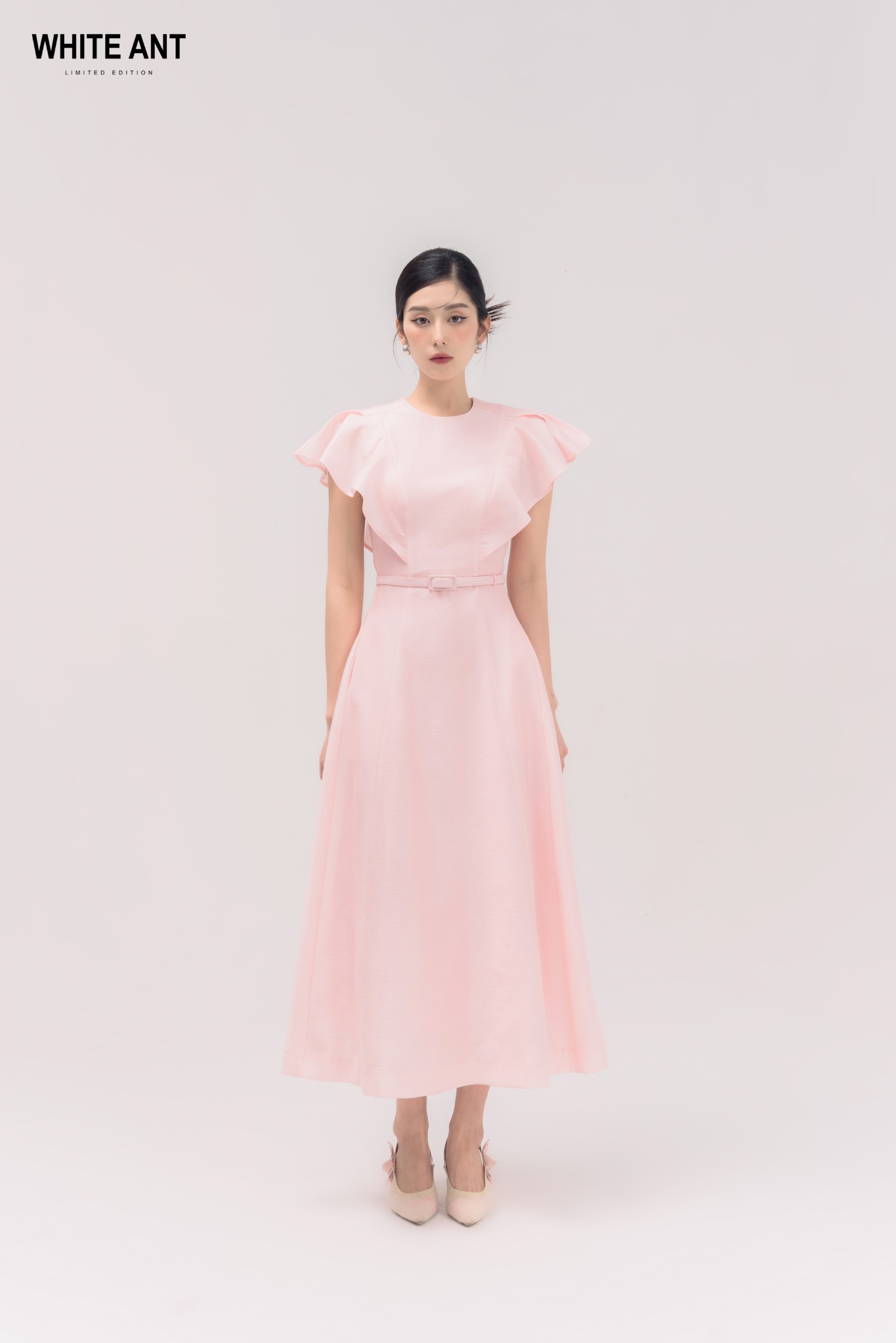  Đầm Xòe Tay Bèo Nữ White Ant BARCLAY CIRCULAR DRESS 120408002.050 