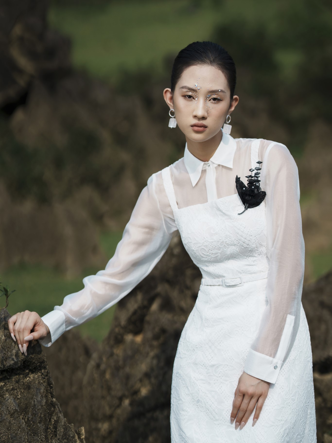  Sơ Mi Tay Dài Cổ Đức Nữ White Ant ORCHID FITTED SHIRT 170411006.005 