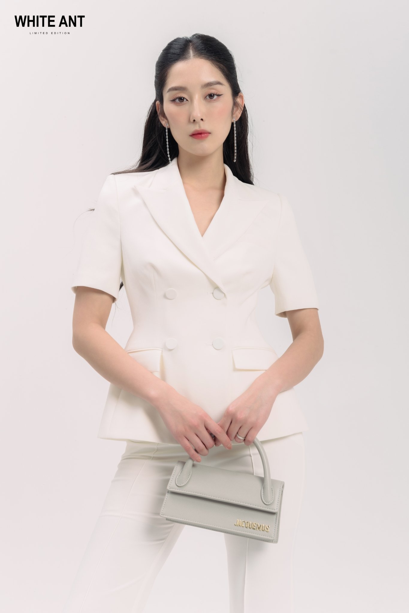  Áo Blazer Nữ Tay Cộc White Ant RACHEL DOUBLE-BREASTED BLAZER 180230001 