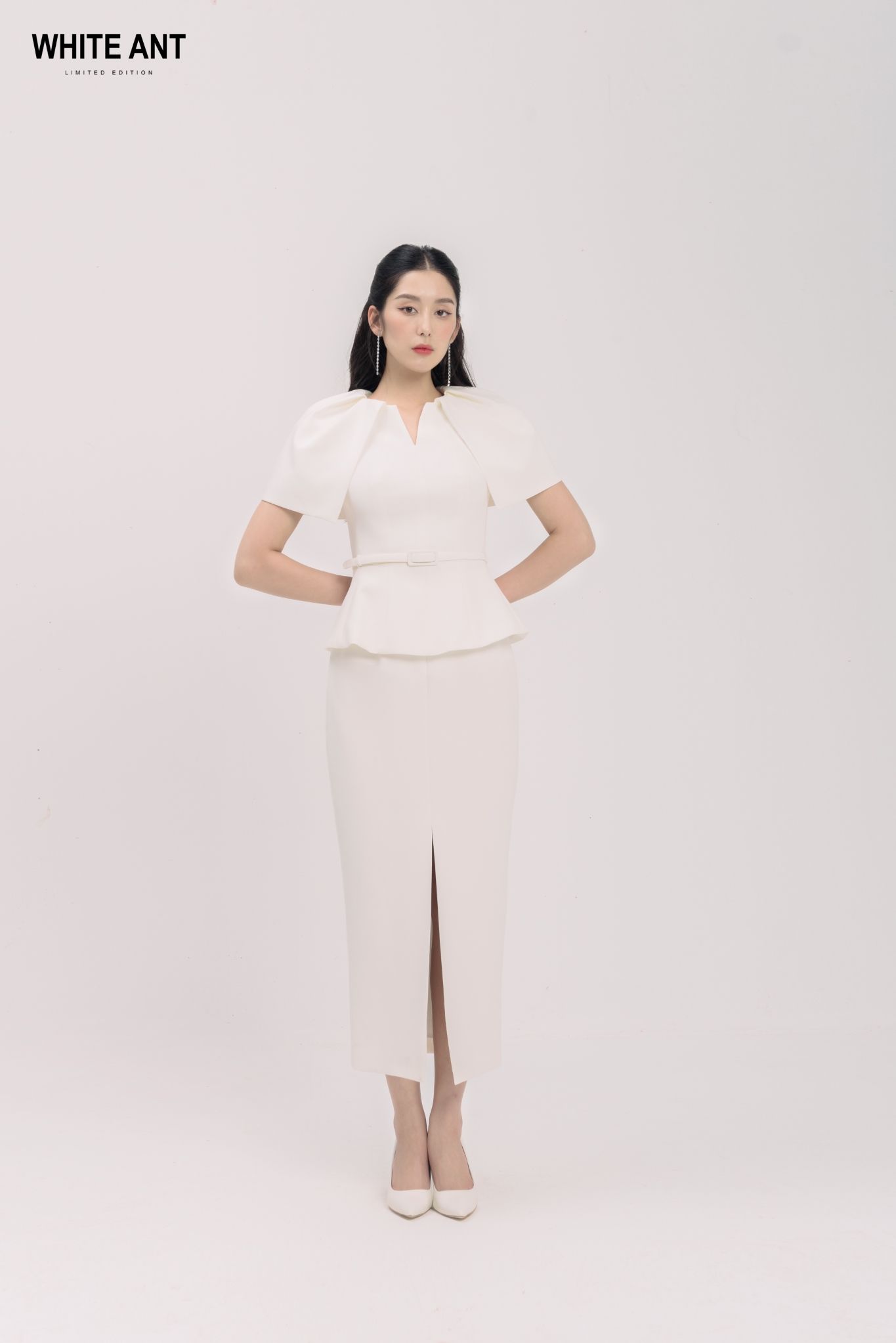 Áo Peplum Tay Bồng Nữ White Ant SOPHRONIA PEPLUM 171430003