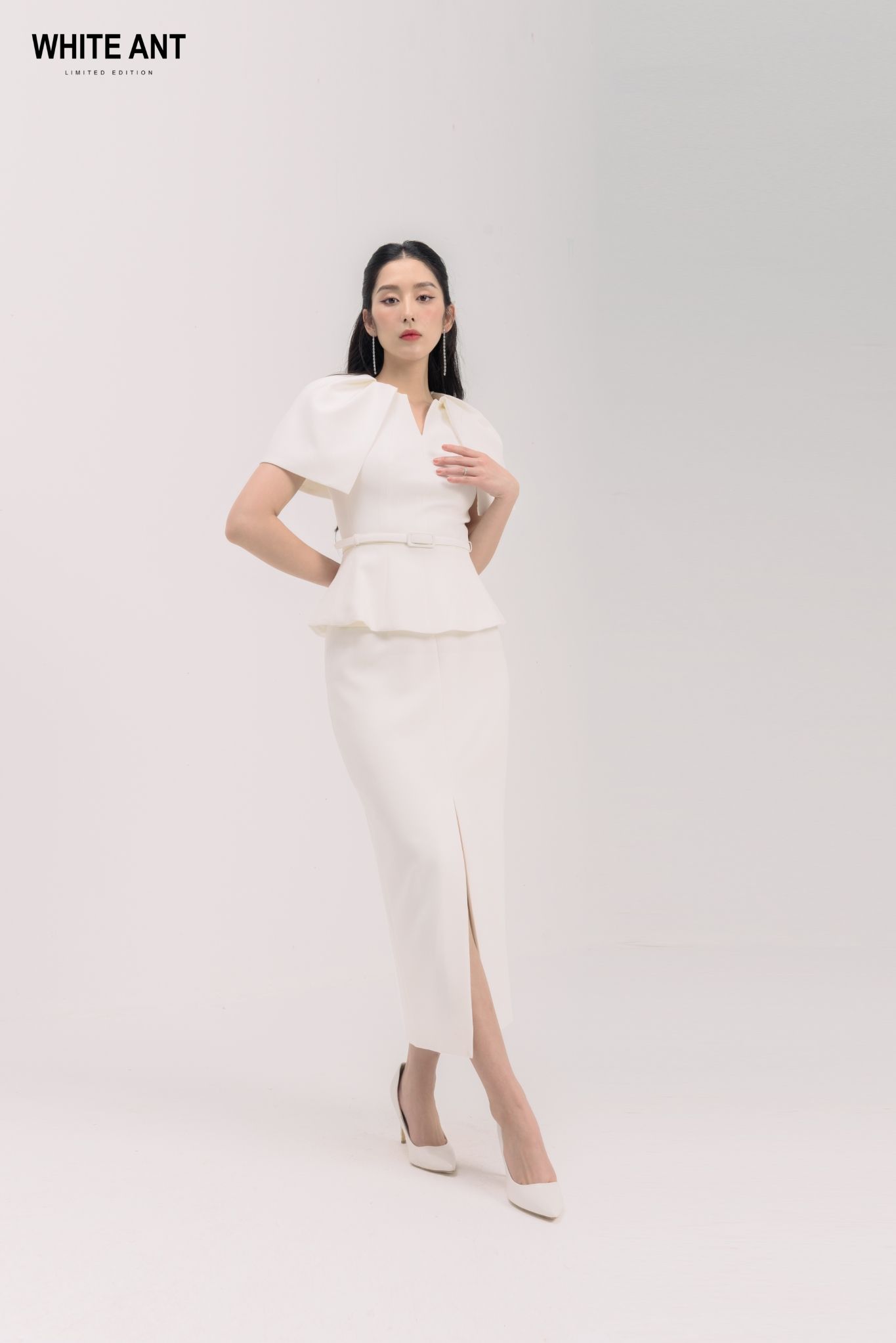 Áo Peplum Tay Bồng Nữ White Ant SOPHRONIA PEPLUM 171430003