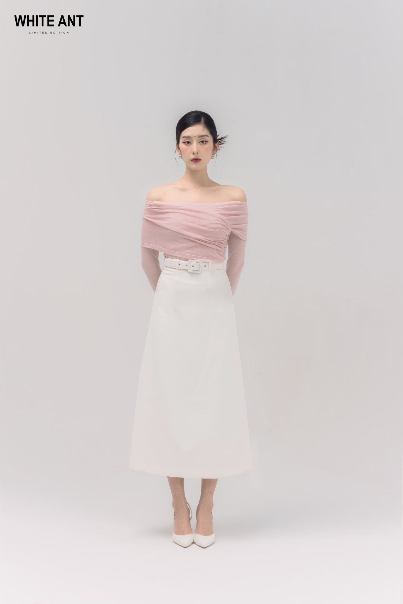 Chân Váy A Dáng Dài Xẻ Hông Nữ White Ant BEVIS MIDI SKIRT 110103008