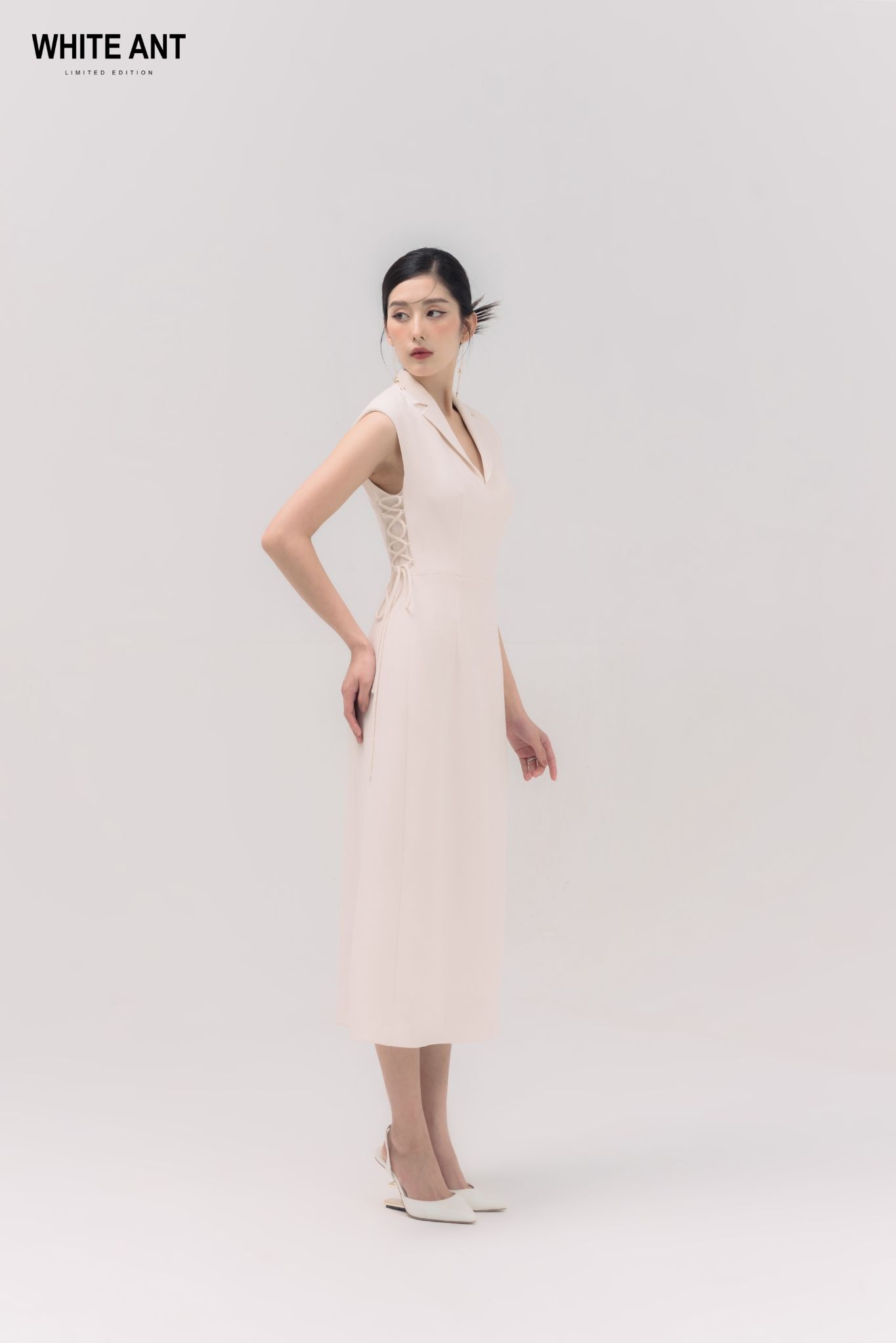 Đầm Tết Dây Nữ White Ant QUINTESSA A-LINE DRESS 120400173E