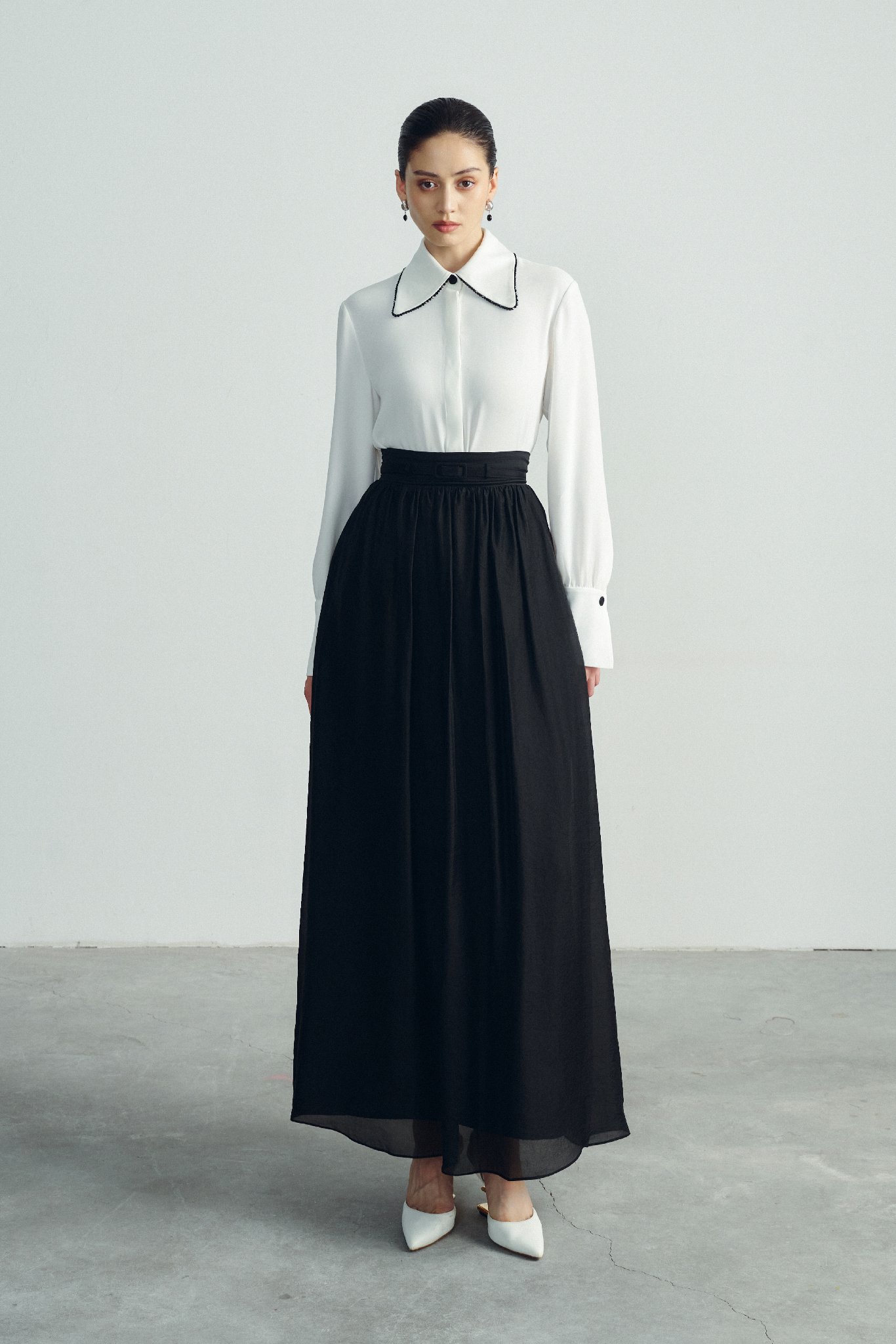  EMERY ROUND COLLAR BLOUSE 