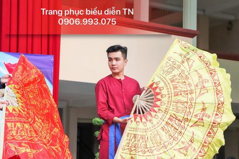  DC27 - Quạt Đại Hình Trống Đồng Màu Vàng, Đỏ 