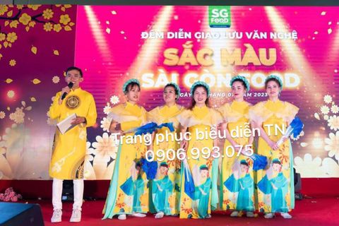  AD23 - Trang Phục Áo Dài Vàng Cổ Voan Cánh Bướm 