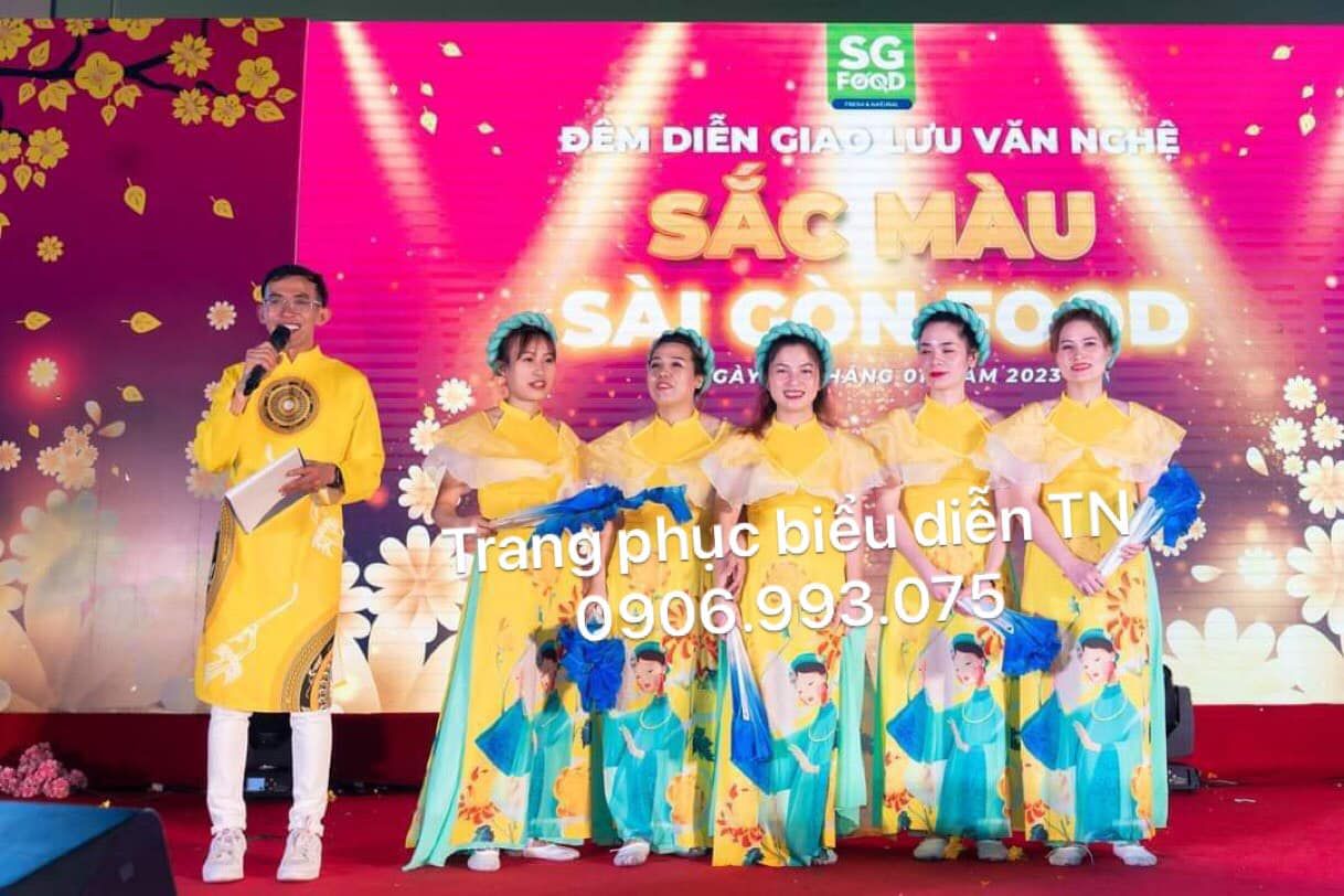 AD23 - Trang Phục Áo Dài Vàng Cổ Voan Cánh Bướm