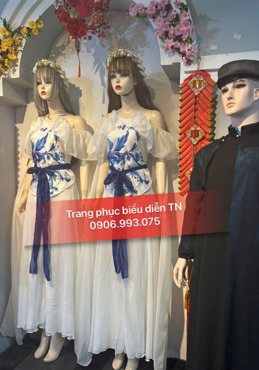 VM07 - Trang phục Yếm Múa