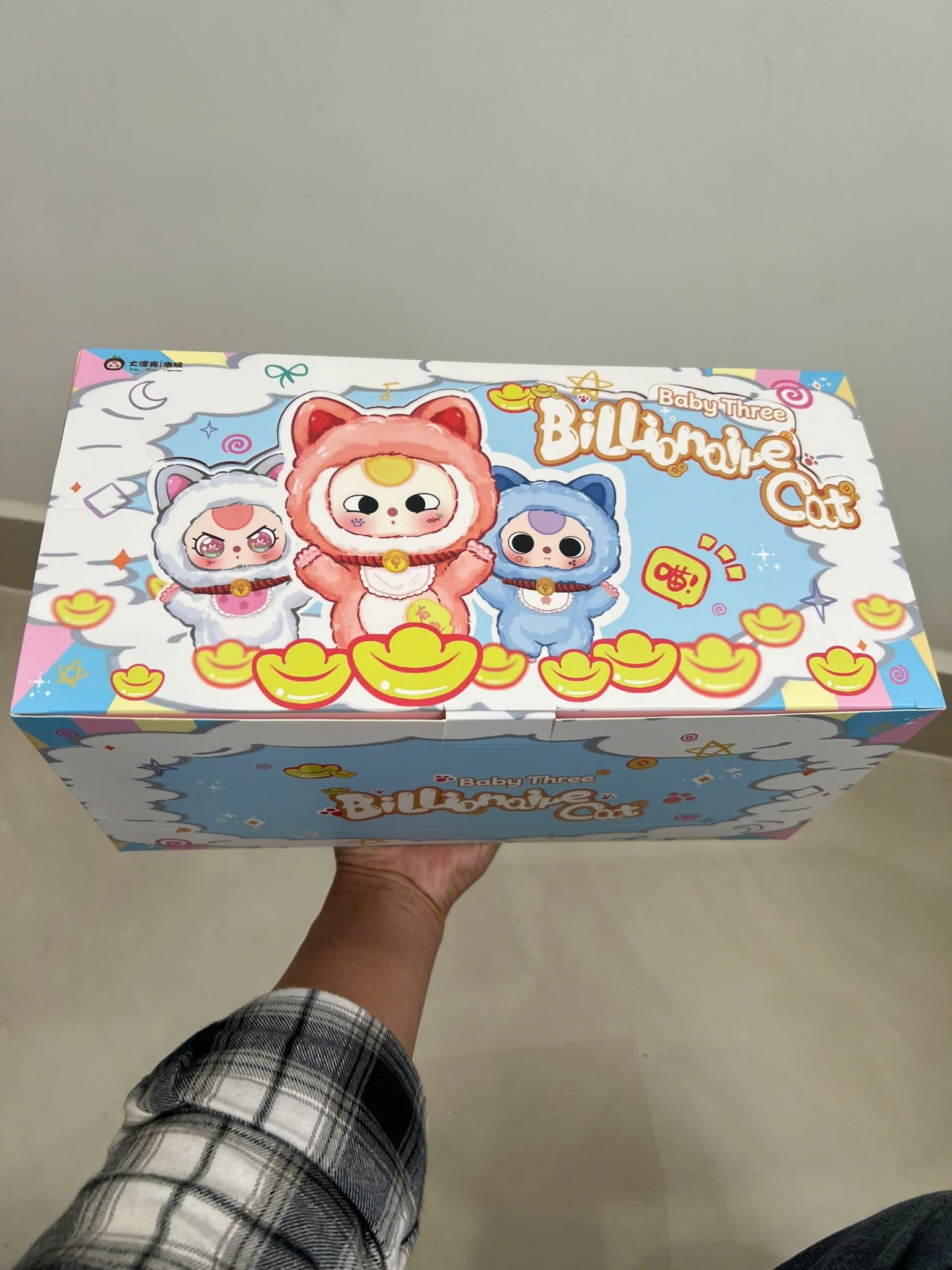 Baby Three Lucky Cat V2 - Móc Khóa Gấu Bông Mèo Thần Tài Million Cat Series V2