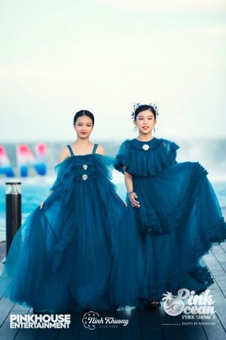  PINKOCEAN - Đầm Công Chúa Hai Dây 70 (Xanh Thẫm) 