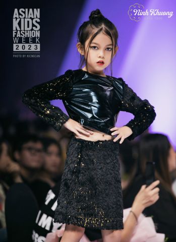  Skirt Wrap + Croptop (Black) | Ninh Khương - Asian Kids Fashion Week 2023 