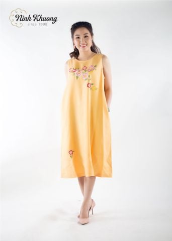  Adult free size yellow striped dress - chest style 