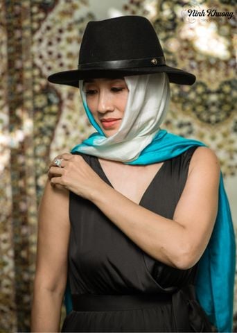  Khăn choàng lụa tơ tằm 