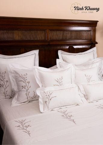  Bedding set: Duvet cover, fitted sheet, double bed pillows - Spring Blossom (duvet cover 220x240, fitted sheet 270x320, pillows 50x70, 60x60, 45x45, 25x50/pair) - quilted wrap. 