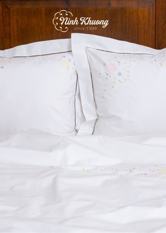  Double blanket cover 220x240cm with oval lace trim 