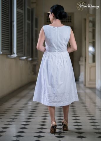  Đầm rua xếp ly cổ người lớn 